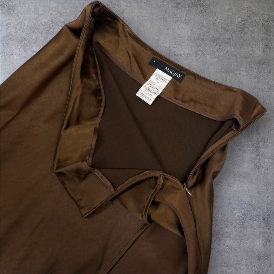 매그제이 MAGJAY 진브라운 새틴 롱스커트 55 상품이미지3