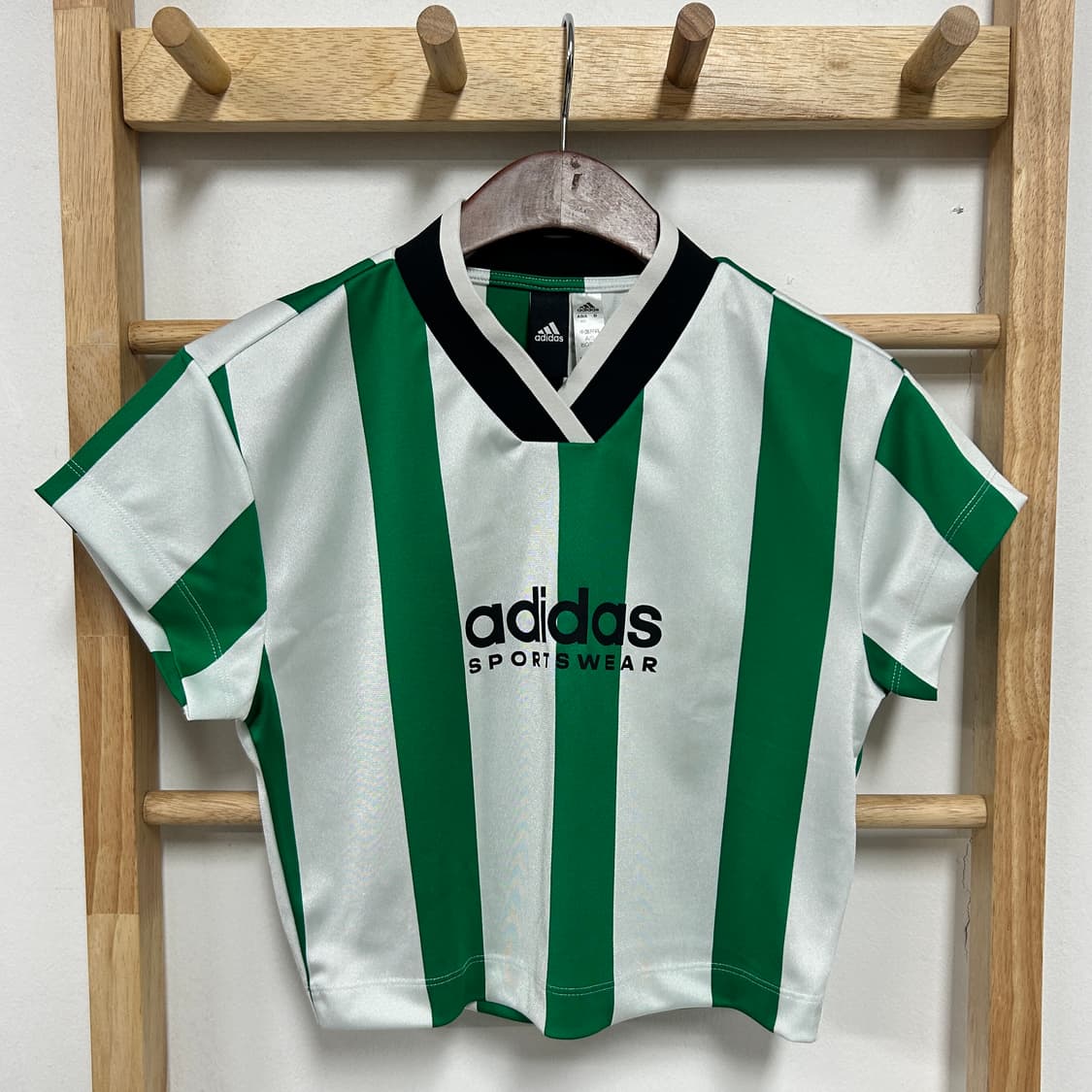 아디다스 티로 컬러블록 크롭 티셔츠 상품이미지3