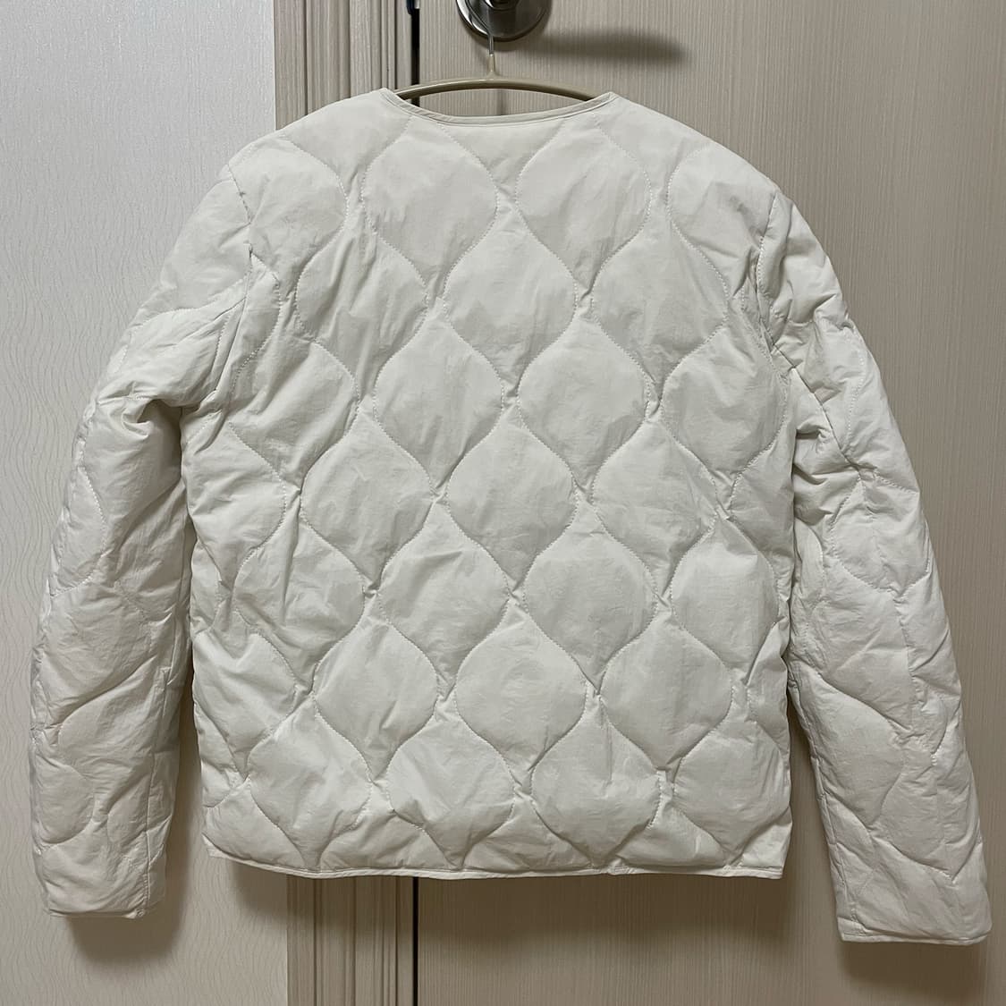 [거의 새상품] 지오다노 어니언 경량 패딩 XS / 오프화이트 상품이미지2