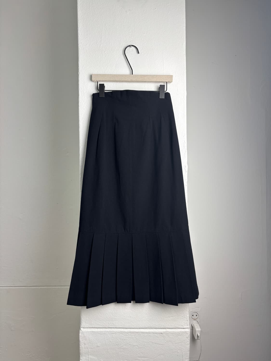KEITA MARUYAMA Back Pleats Skirt 상품이미지2