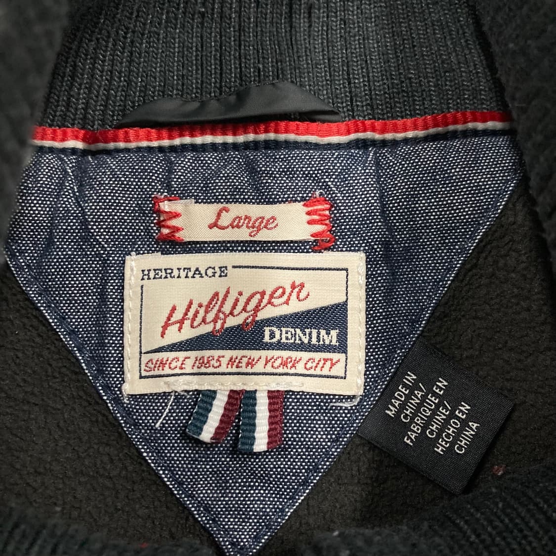 타미힐피거 차콜 컬러 스몰 로고 퀼팅 패딩 조끼 상품이미지3