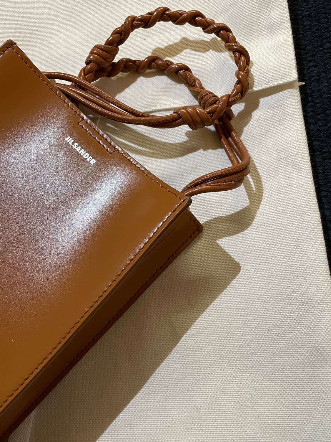 질샌더 탱글백 스몰 tan 상품이미지3