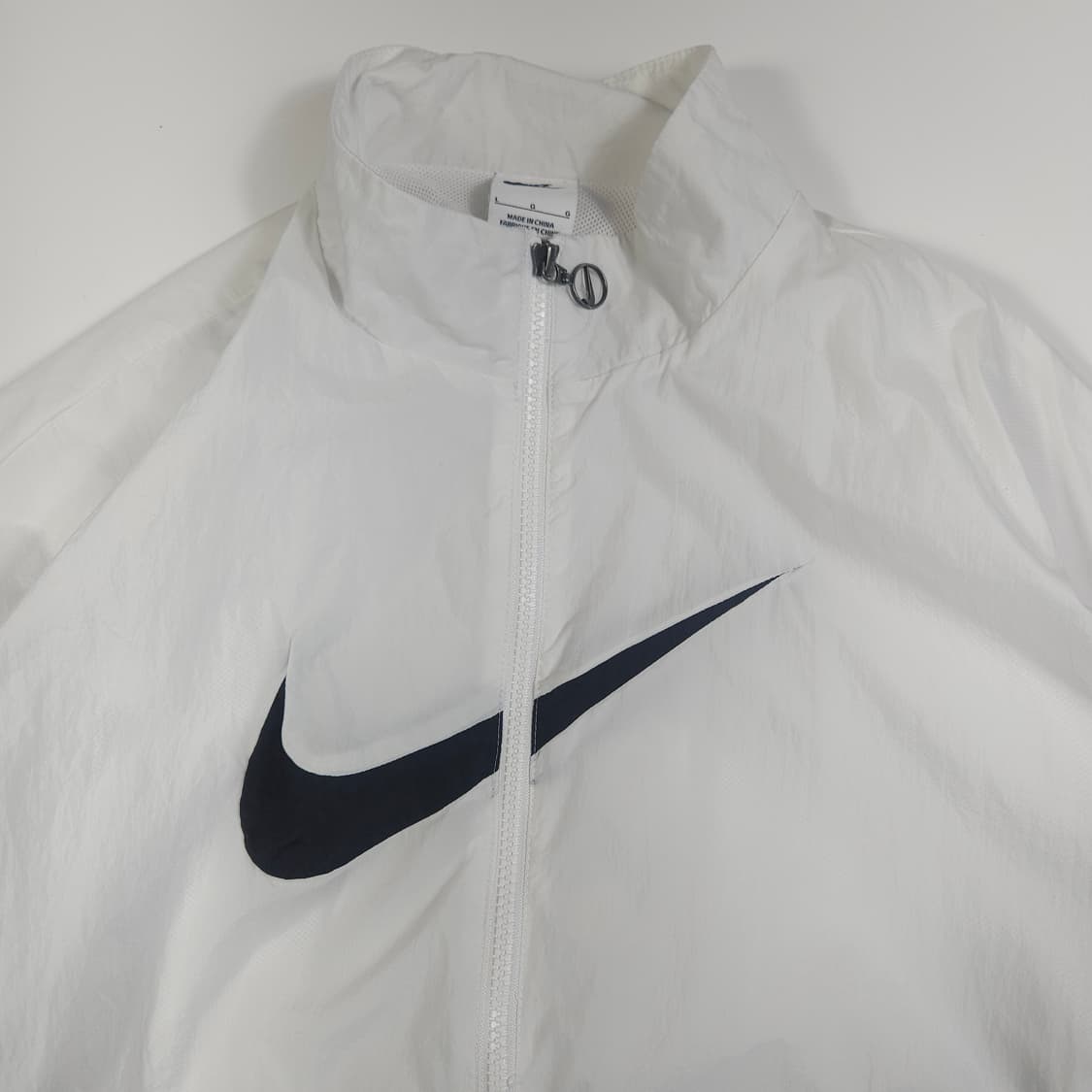나이키 스우시 빅로고 화이트 바람막이  상품이미지2