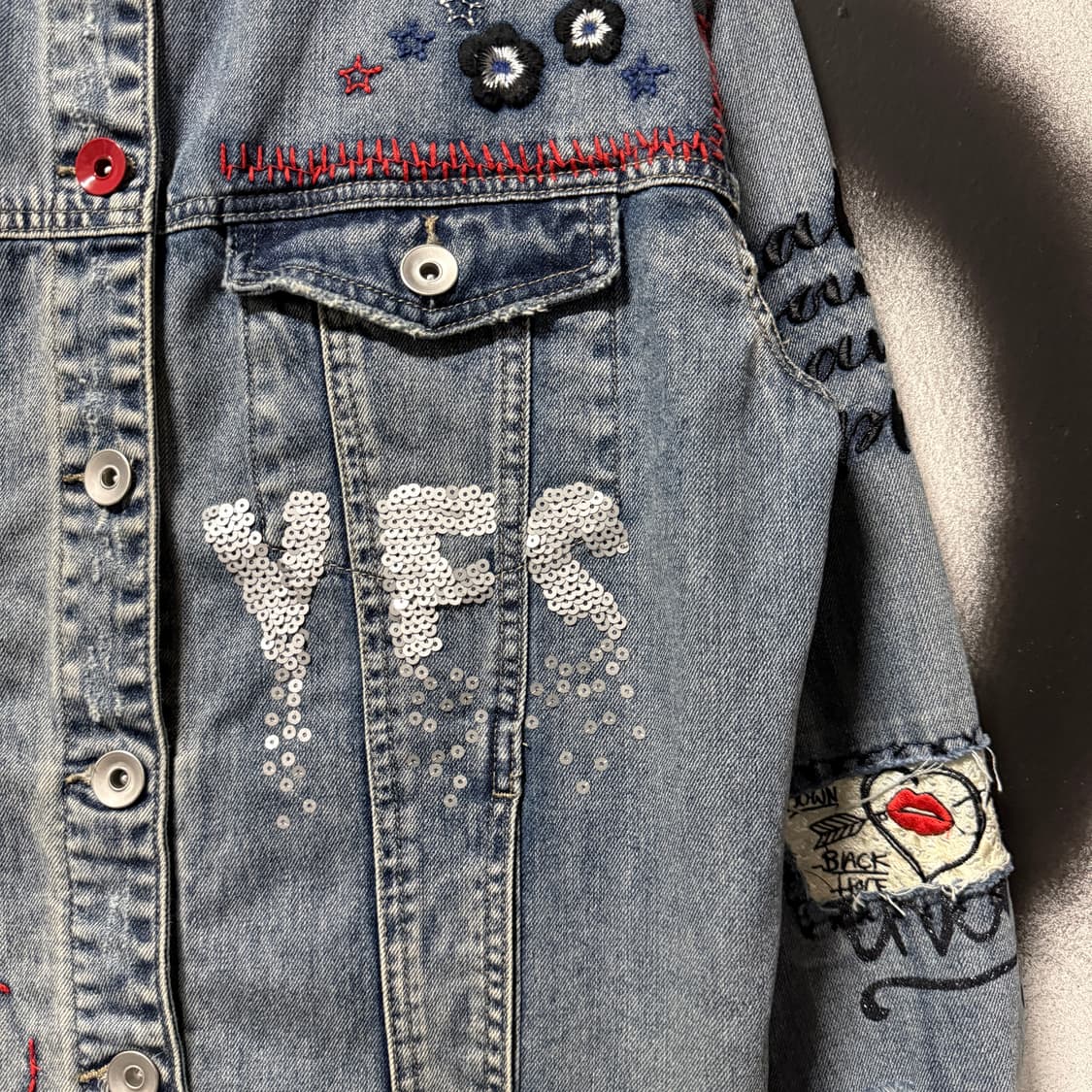 데시구알 디스트로이드 데미지 워싱 데님 트러커 자켓 상품이미지4