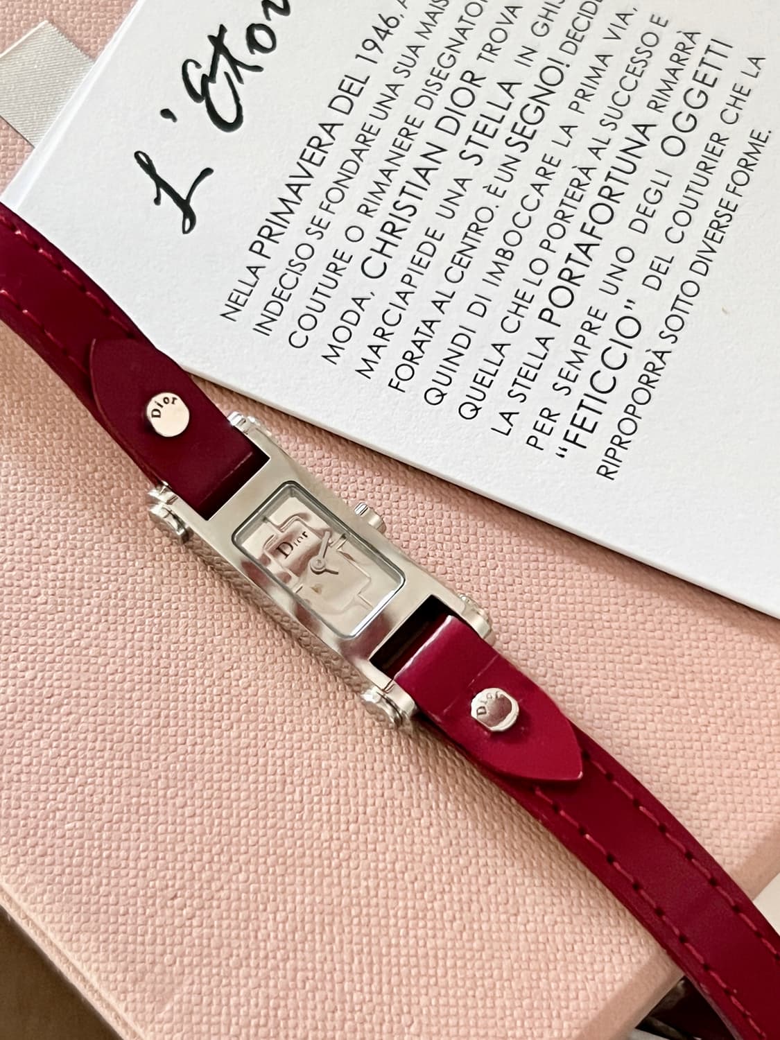 Christian Dior 실버 다이얼 렉탱글 디올 시계 상품이미지5