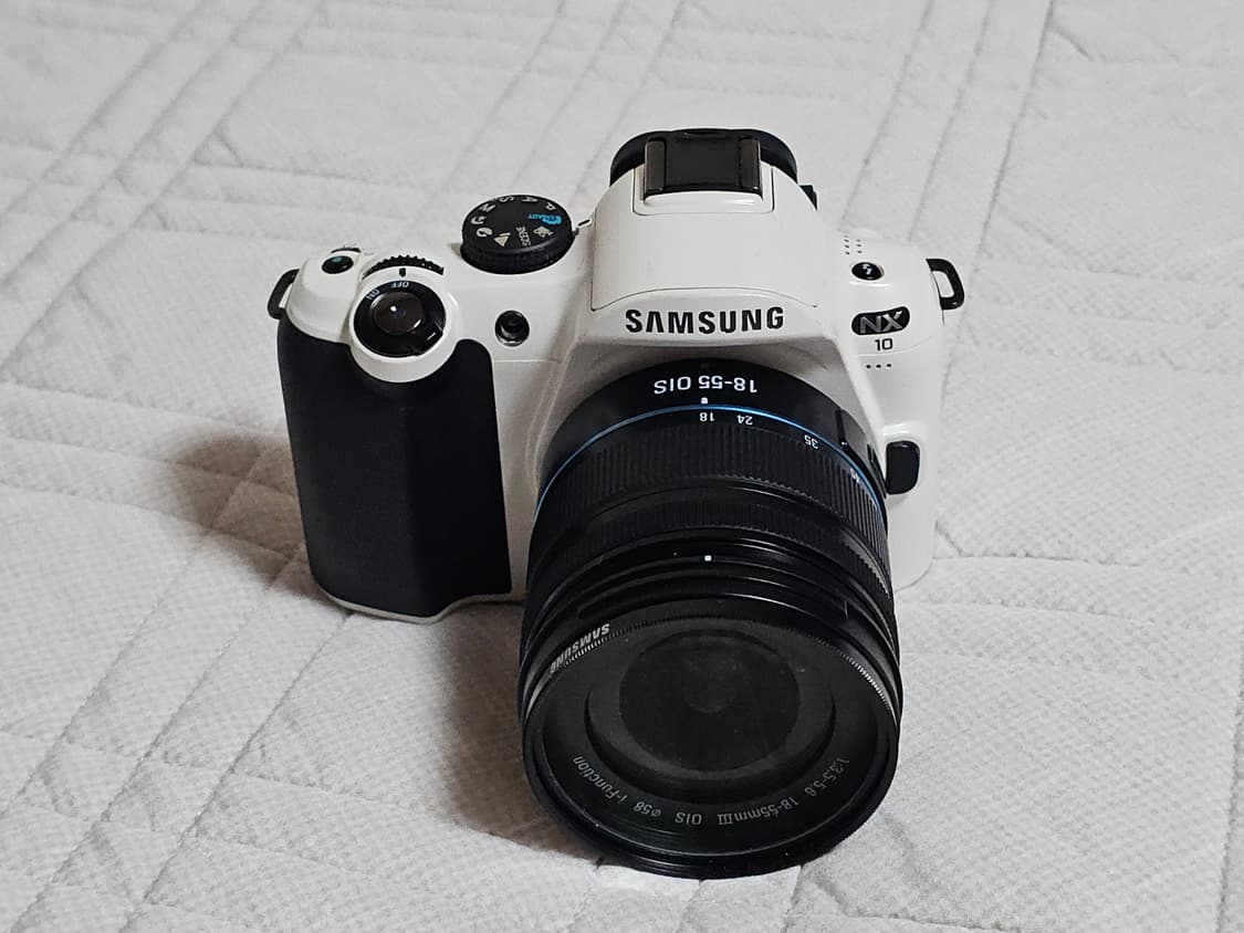 DSLR 감성, 삼성 NX10 미러리스 카메라 상품이미지2