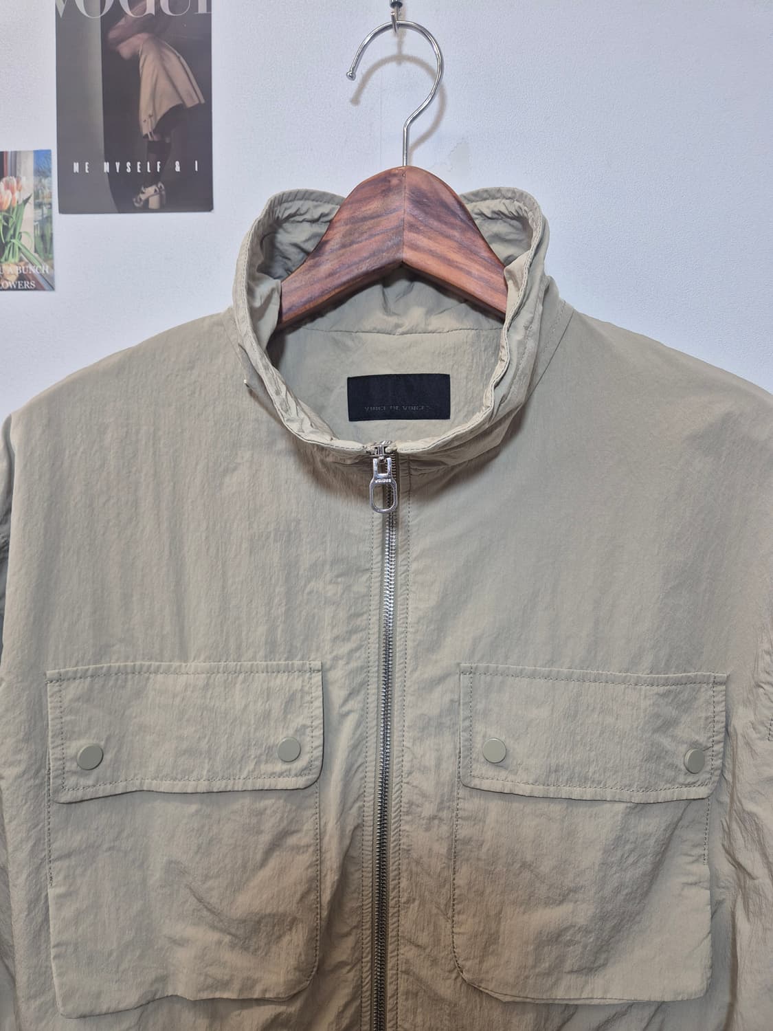 voive  of  voices  가볍고 시원한 소재로 제작된 바람막이  상품이미지2