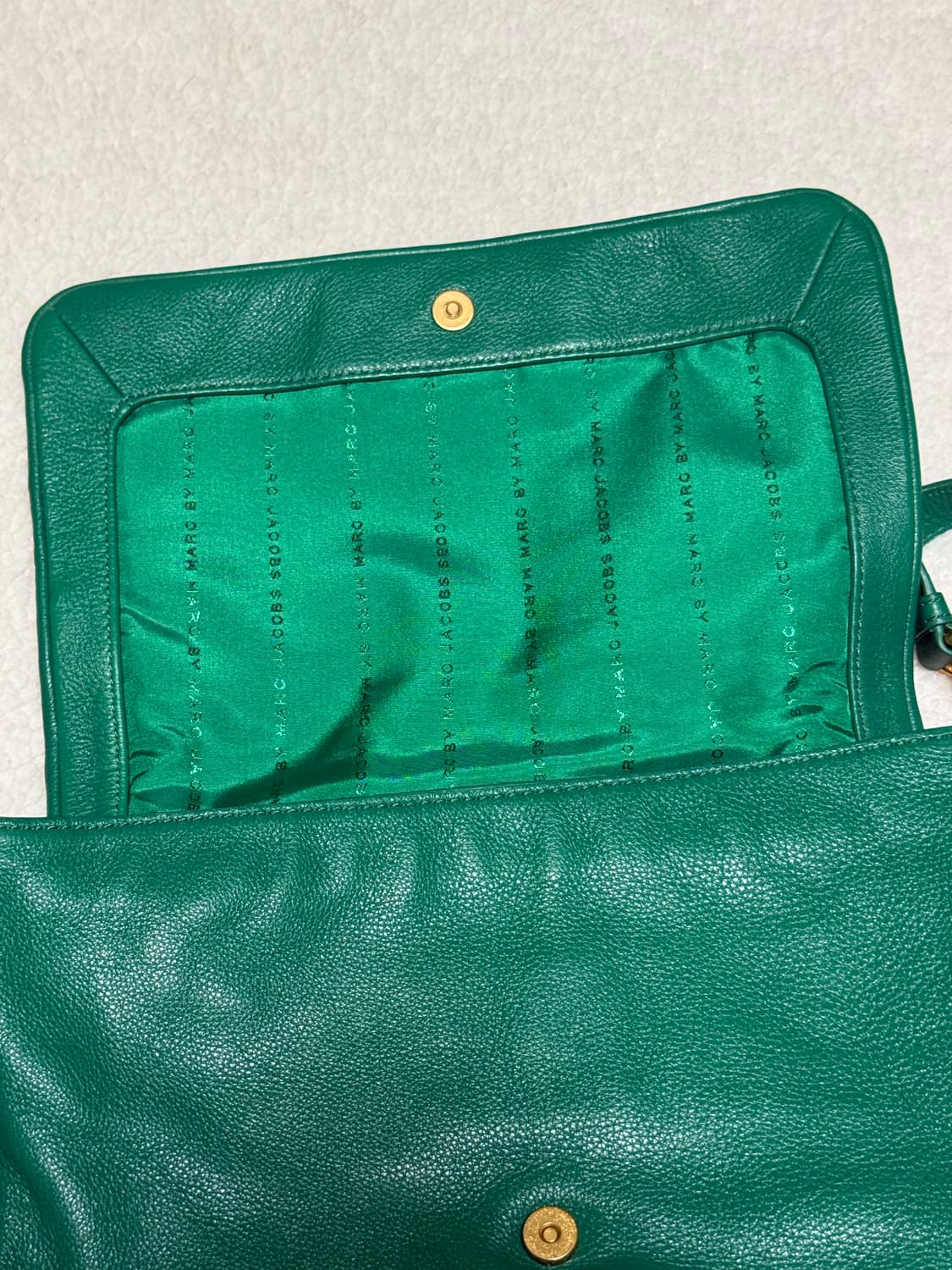 마크바이제이콥스 레더 크로스백 상품이미지6