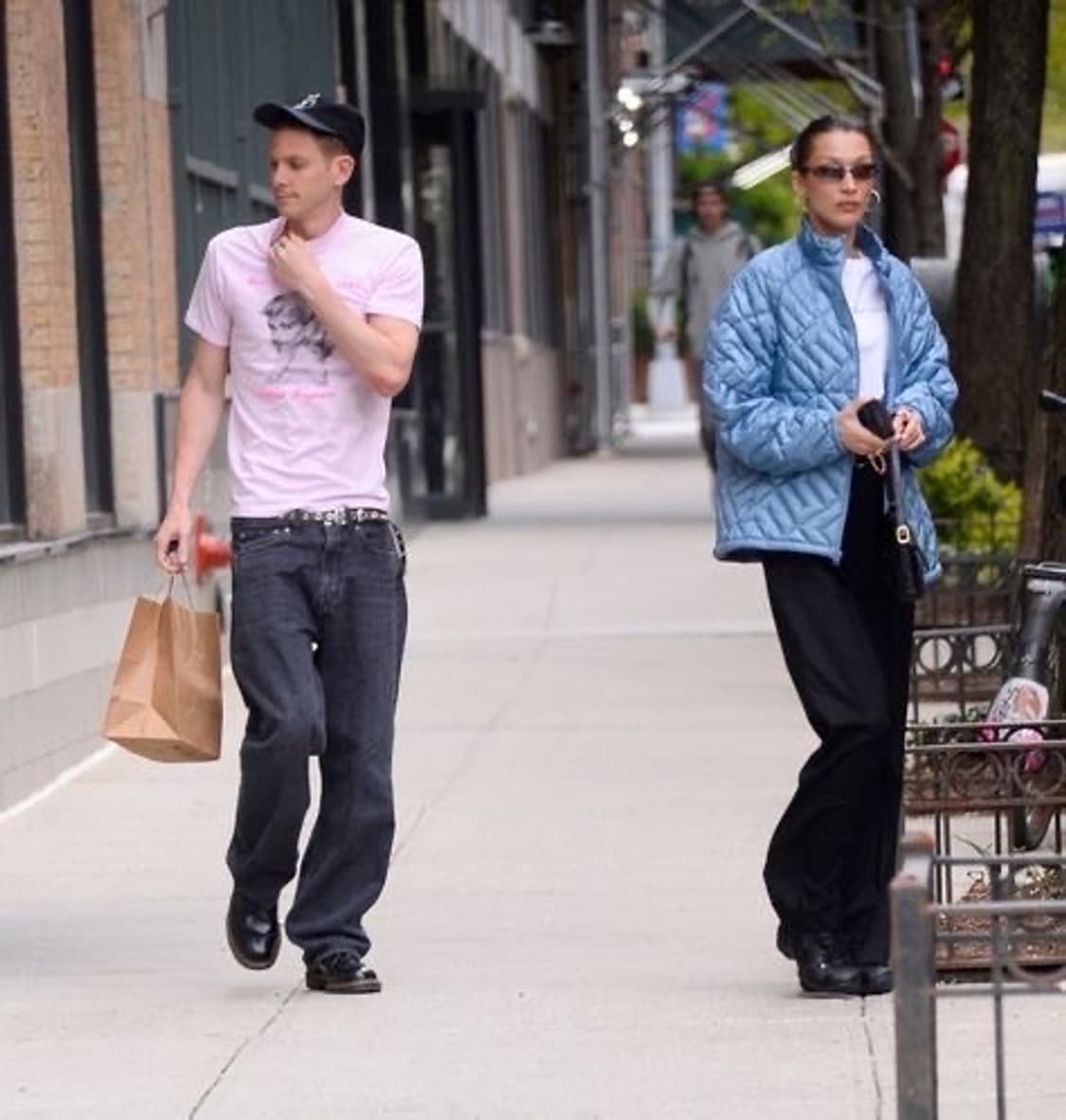 (마크칼만 착용) 슈프림 스펠아웃 경량패딩 XL 상품이미지2