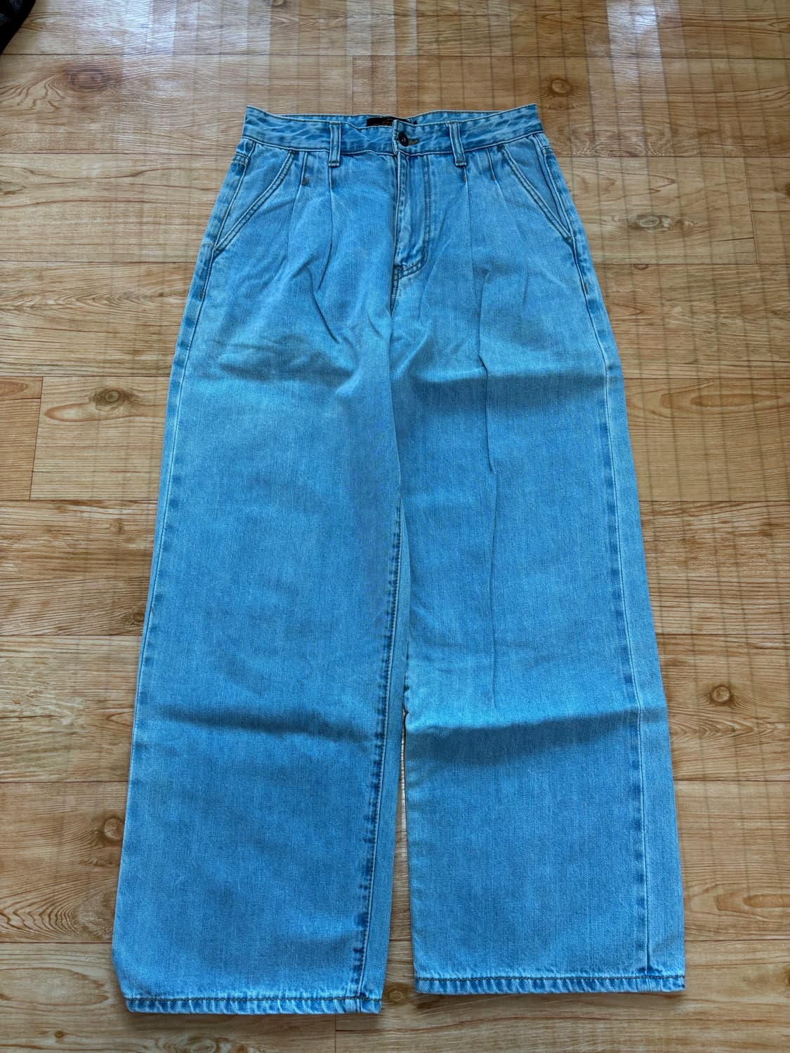 비슬로우 와이드 투턱 셀비지 데님 팬츠팝니다. 상품이미지3