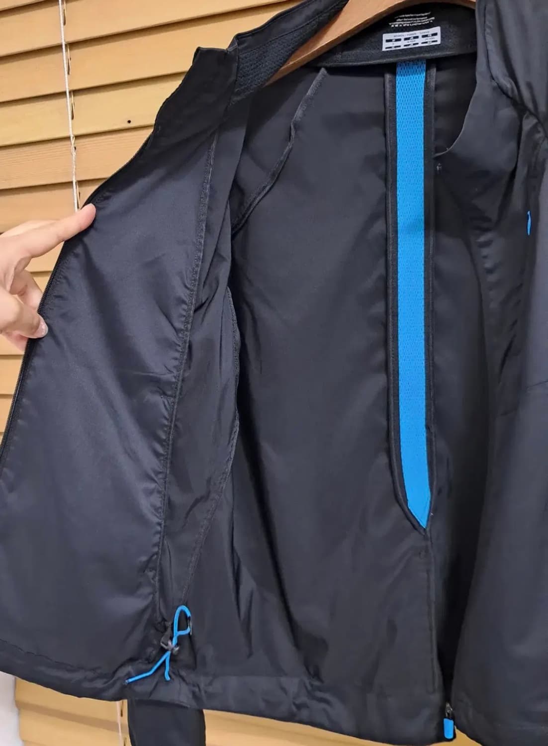 데상트 여성 러닝바람막이 85사이즈 상품이미지4