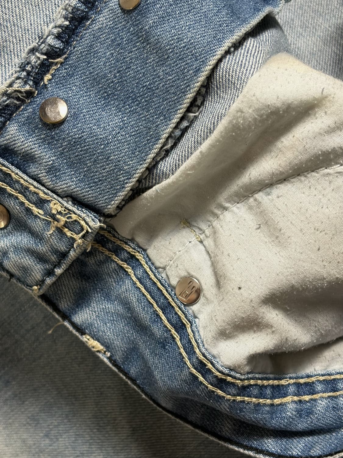 디젤 Revick 데님 팬츠 연청 상품이미지9