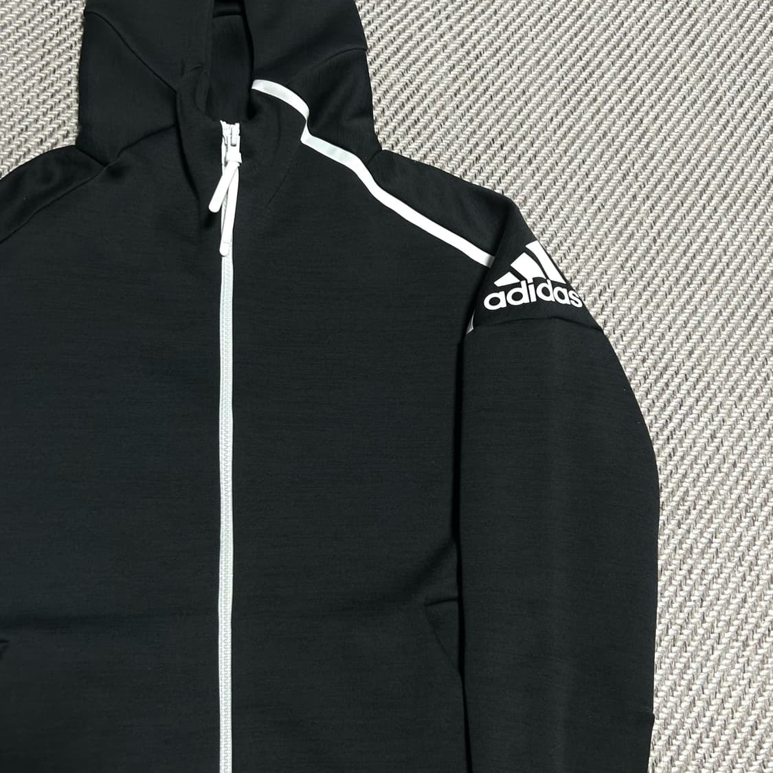 [S] adidas 아디다스 우먼즈 zne 트레이닝 후드집업 져지 상품이미지2