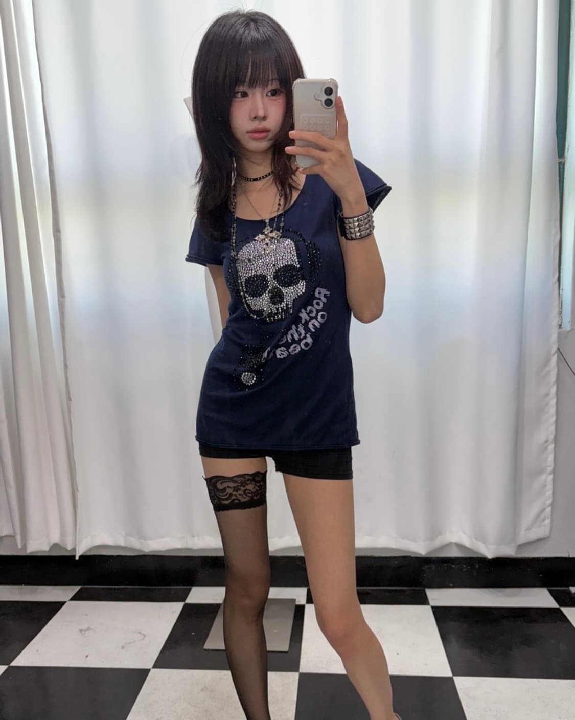 🎸네이비 스컬 비즈 디테일 티셔츠🎸 상품이미지3