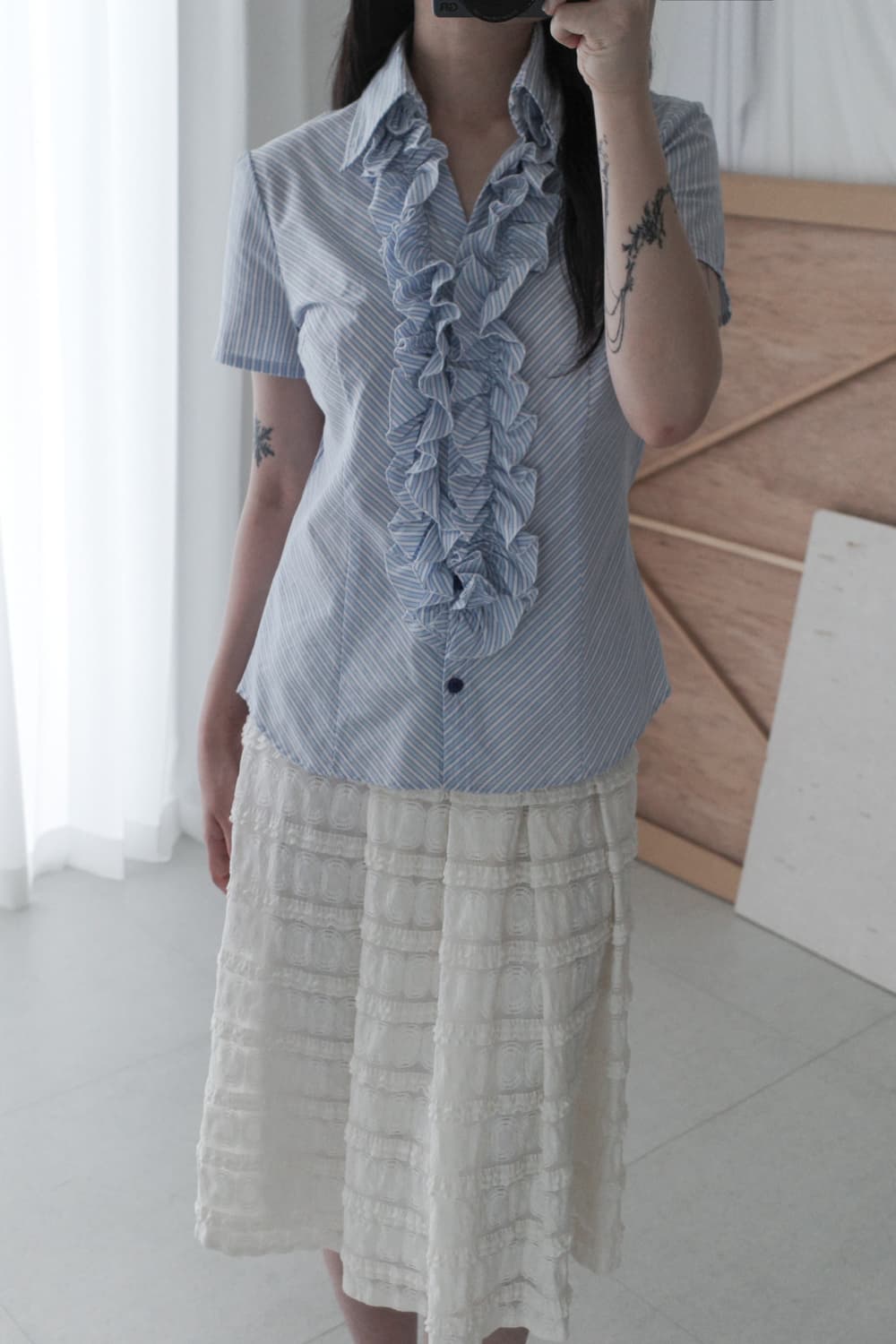 frill half shirt  상품이미지5