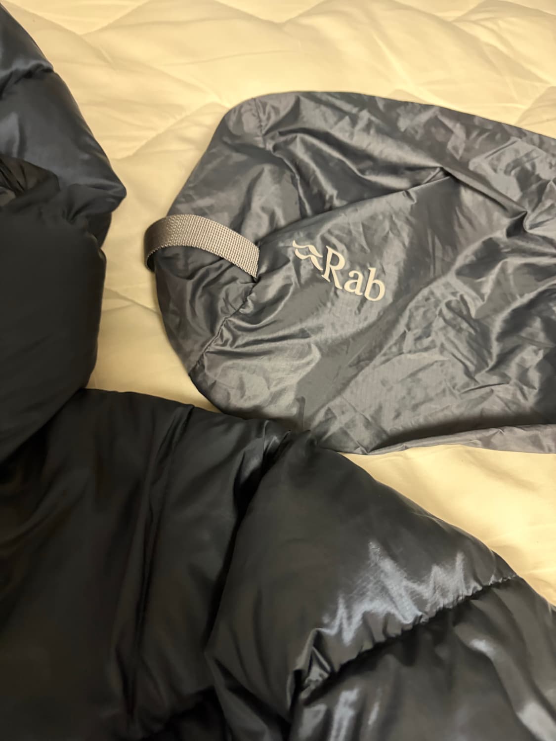 랩 Rab 뉴트로노 프로 벨루가색상 패딩 m 상품이미지3