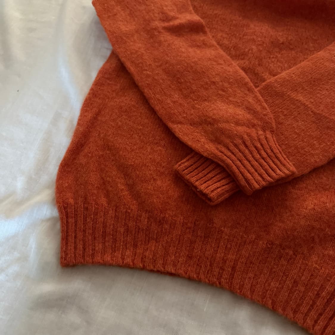 할리스코틀랜드 쉐기독오렌지컬러 니트 상품이미지3