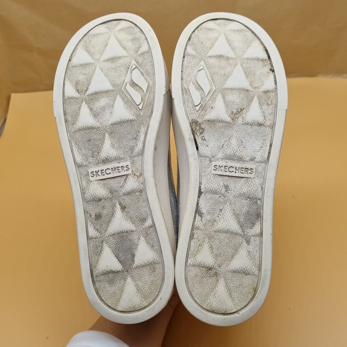 스케쳐스 실버 플랫폼 스니커즈 245 상품이미지3