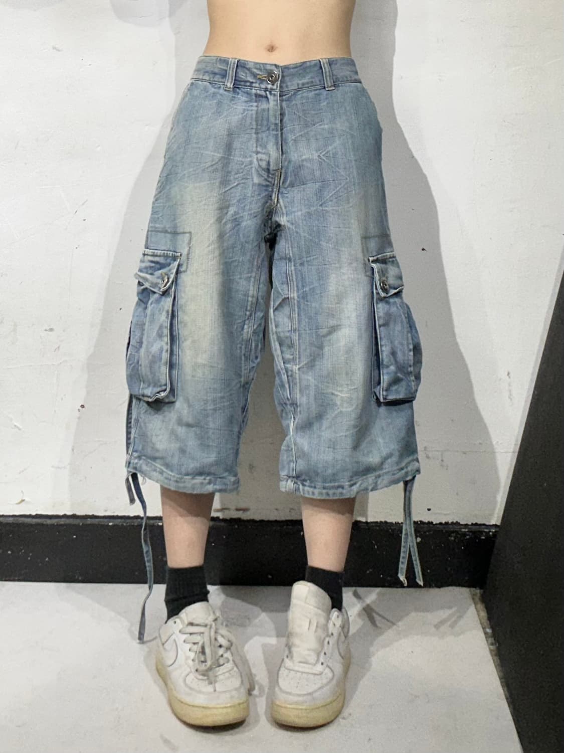 빈티지 연청 대대장 데님 멀티 포켓 디테일 와이드 버뮤다 팬츠   상품이미지2