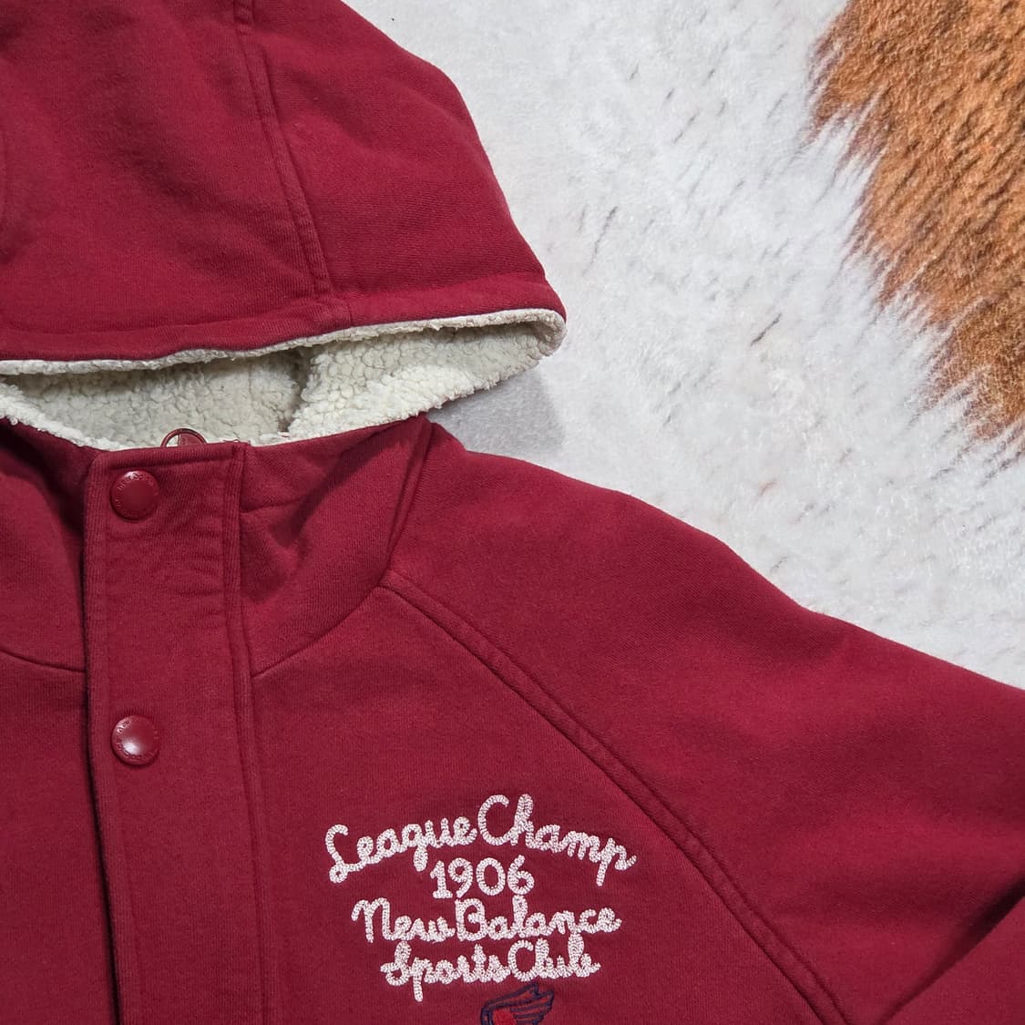 뉴발란스 버건디 후드 코튼 바시티 점퍼 상품이미지2