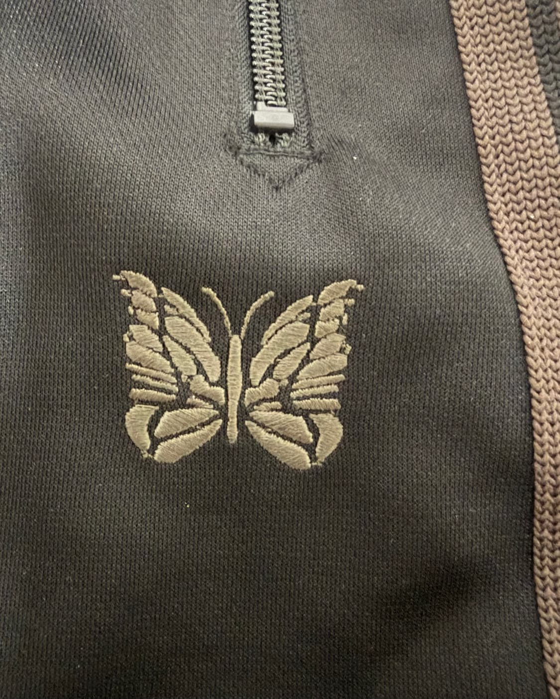 니들스 HD 트랙팬츠 블랙 상품이미지2