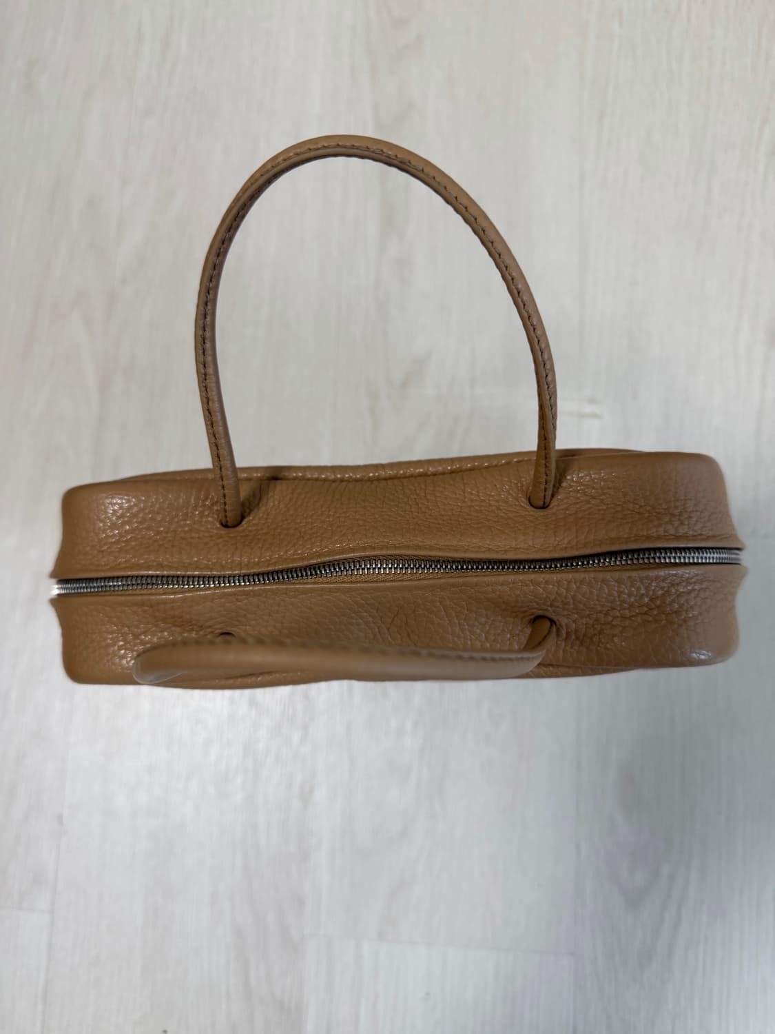 아에타 스퀘어 토트백 상품이미지2