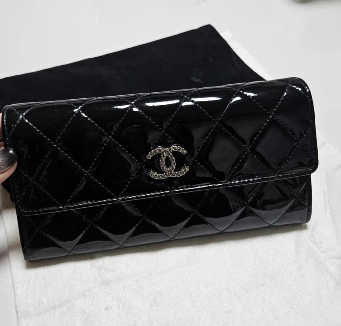 샤넬 에나멜 장지갑 상품이미지1