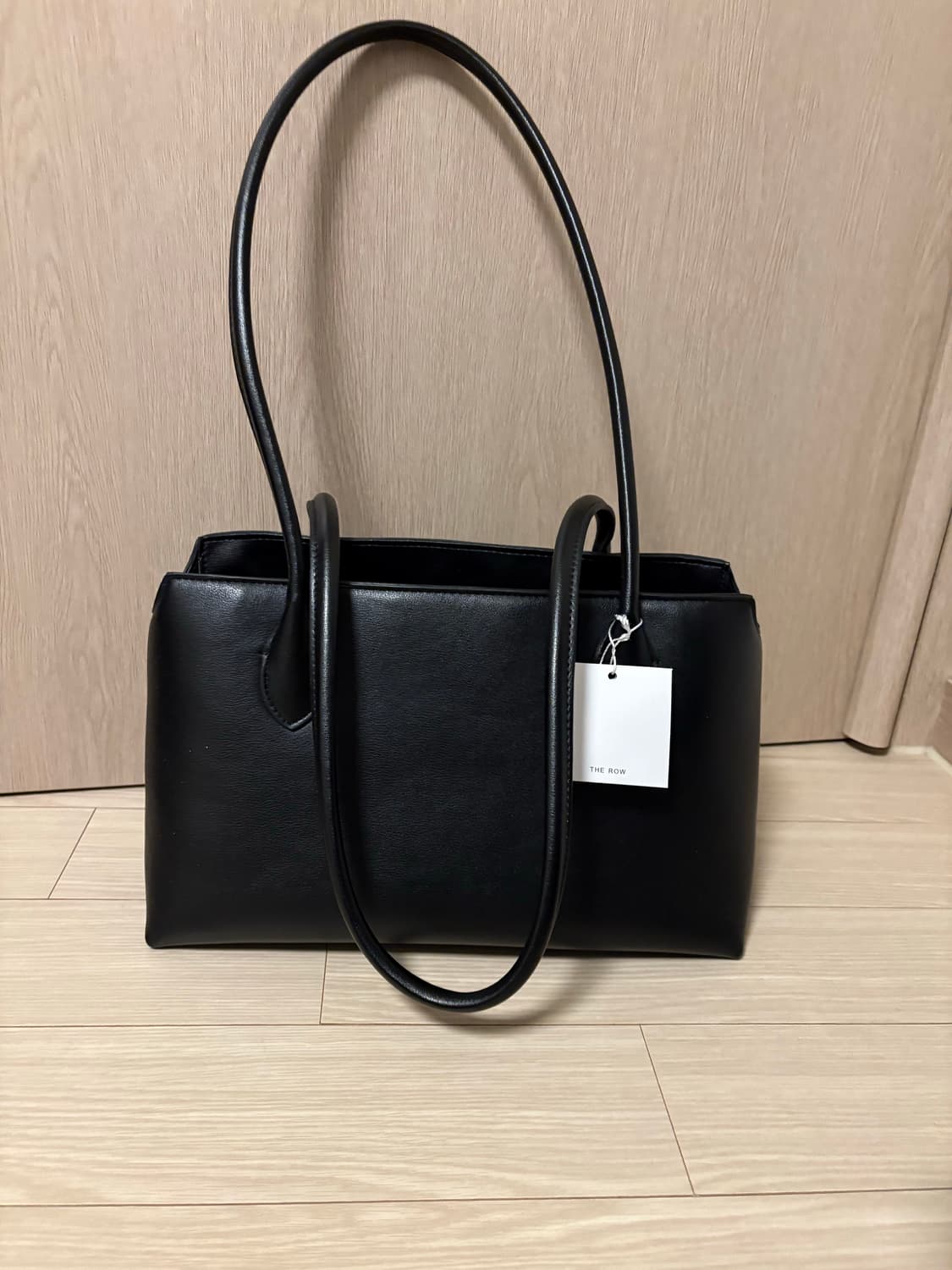 더로우 테라스백 상품이미지1