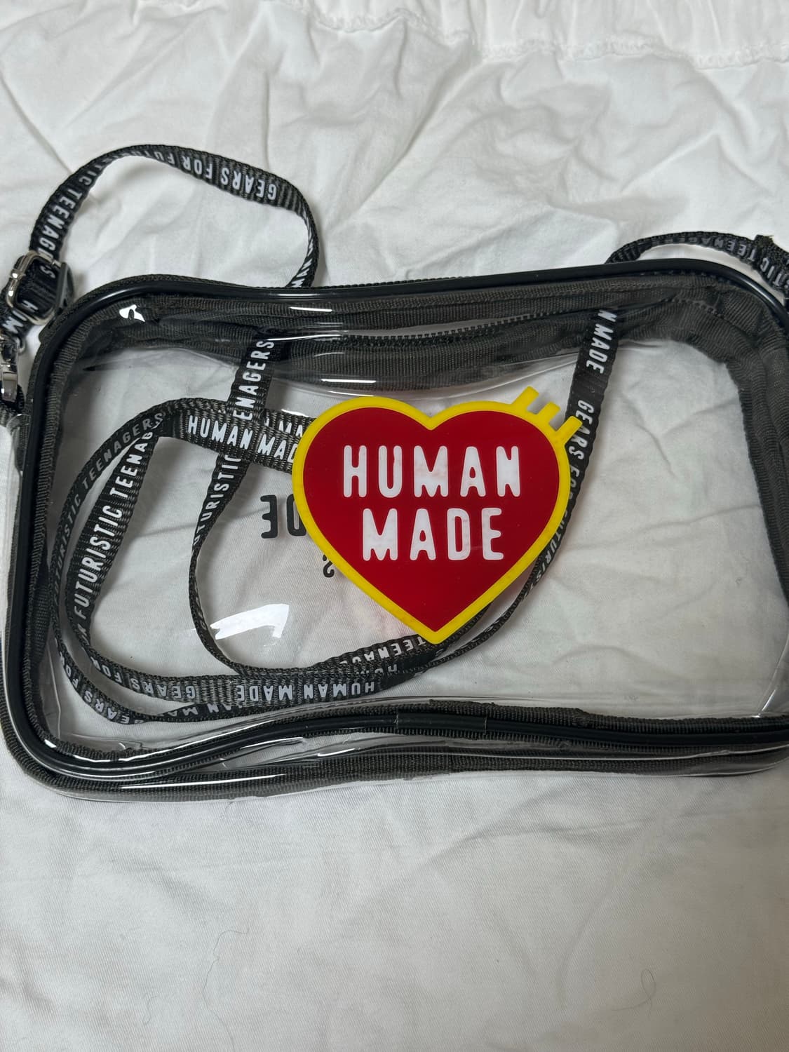 휴먼메이드 pvc 크로스백 상품이미지2