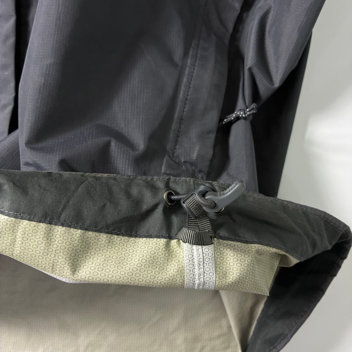 Patagonia  파타고니아 토렌트쉘 3L 바람막이 자켓  상품이미지6