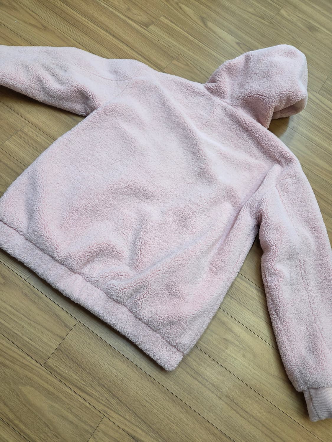 CLRiDE.n 뽀글이 후드집업 핑크색상입니다. 85사이즈로 여성분들에게 상품이미지2