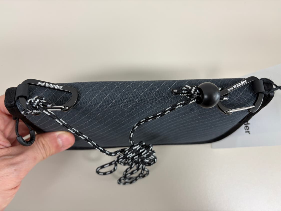 [무료배송]앤드원더 립 파우치 챠콜 신품 사코슈 크로스백 상품이미지5