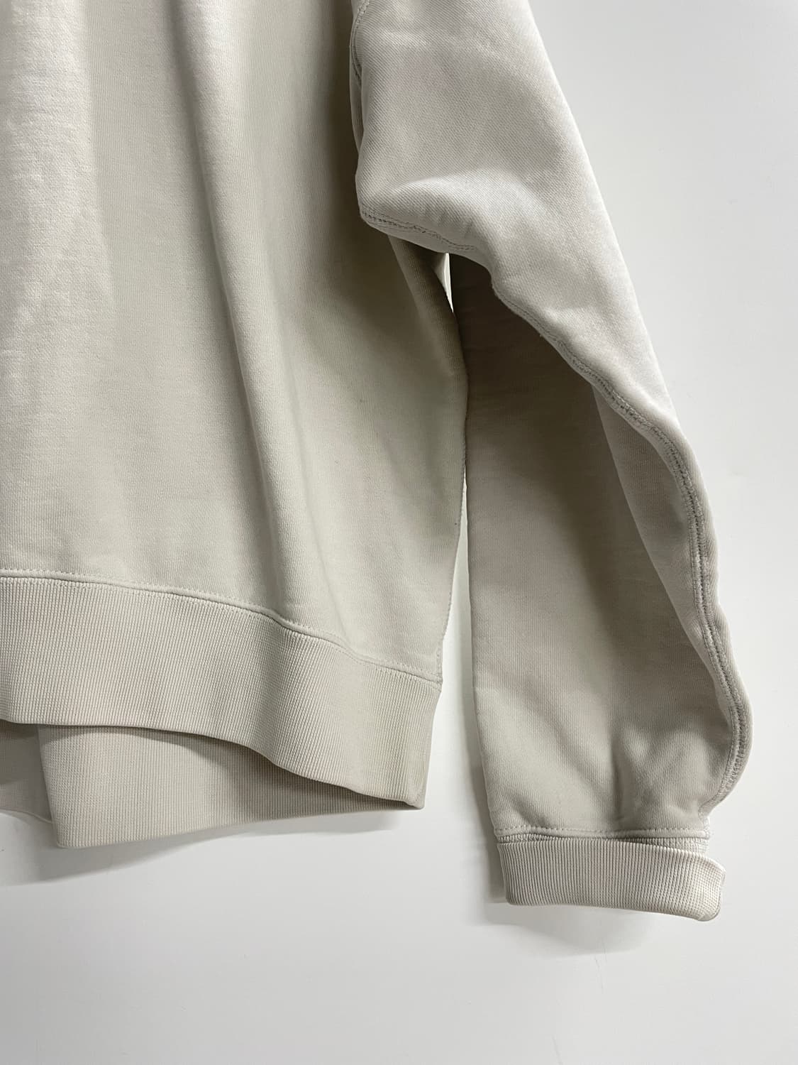 나이키 솔로 스우시 맨투맨 상품이미지4