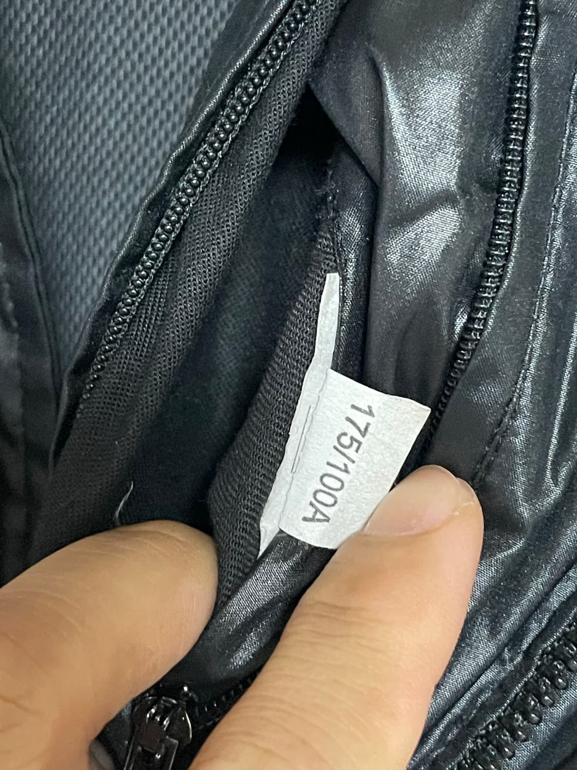 지방 크롭 블랙 퍼퍼 재킷 상품이미지7