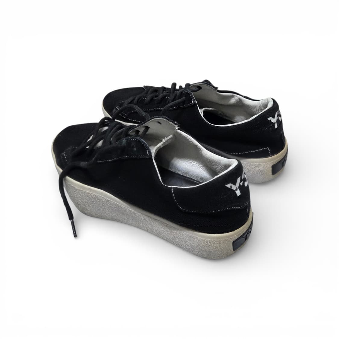 Y-3 스니커즈 상품이미지1