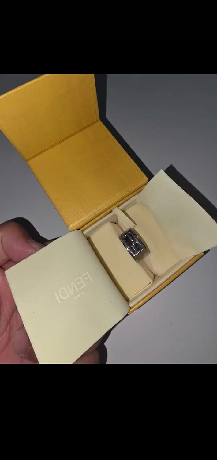 펜디 반지 팝니다. 상품이미지6