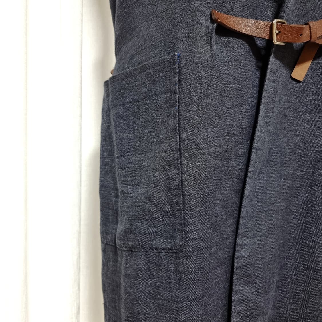 미스지컬렉션 레더트리밍 린넨실크혼방 데님 롱베스트 롱조끼 (55-66) 상품이미지6