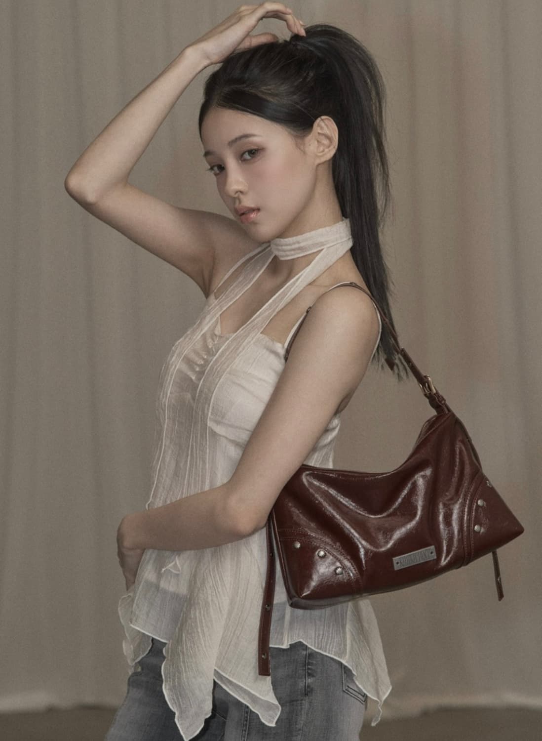 카키포인트 스터드 숄더백 Stud Shoulder Bag red 상품이미지3