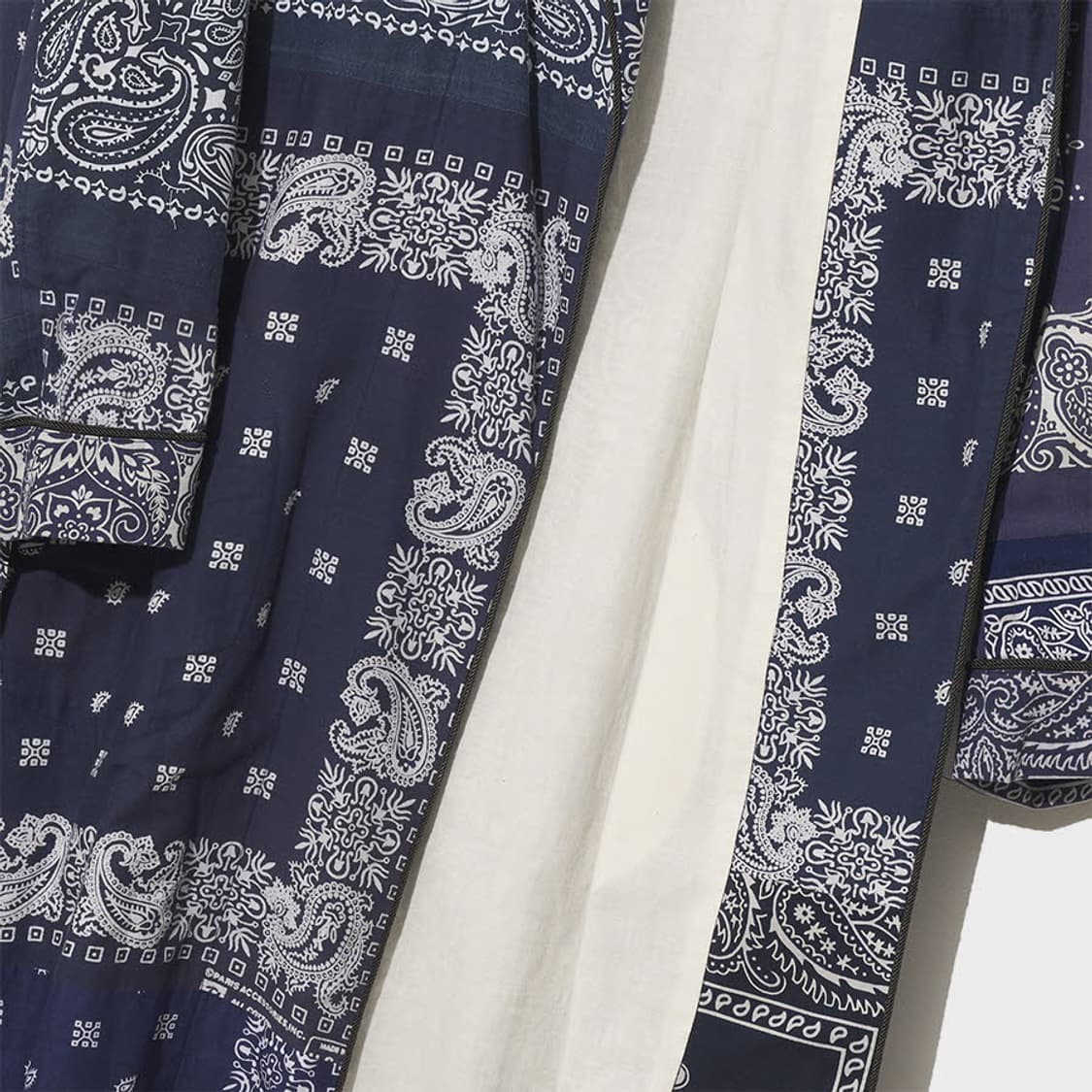 CHILDREN OF THE DISCORDANCE robe 상품이미지4