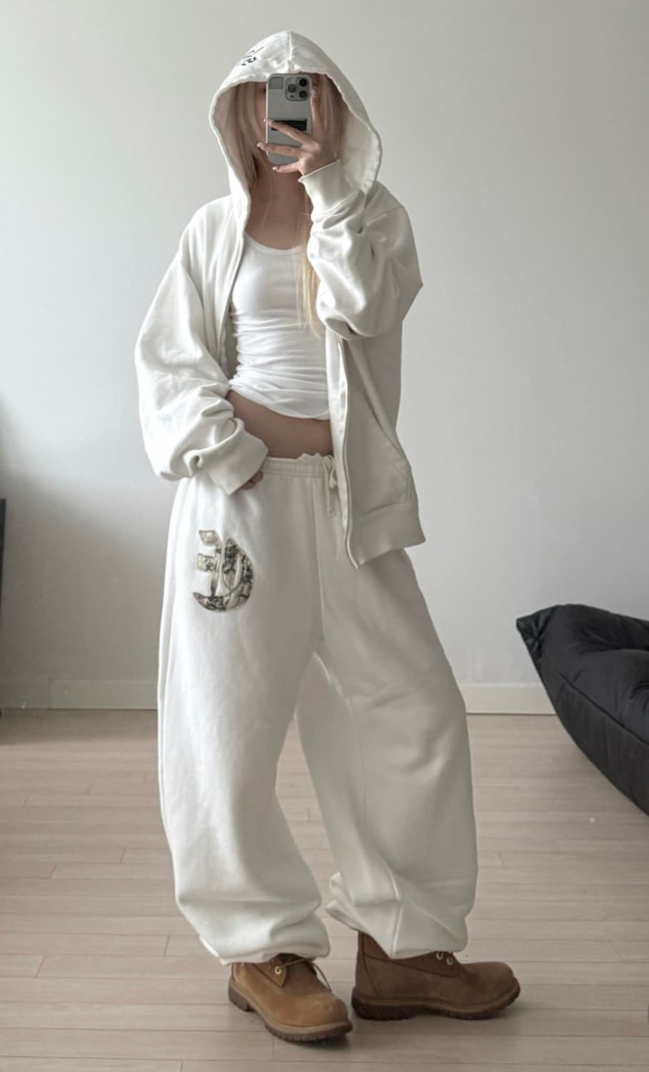 니들 ertr 이알티알 콜라보 리얼트리 아플리케 조거팬츠 상품이미지1