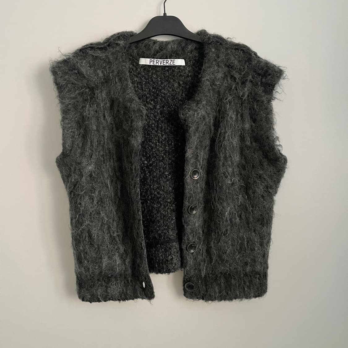 퍼버즈 aw22 테디 오프닝 니트 상품이미지2