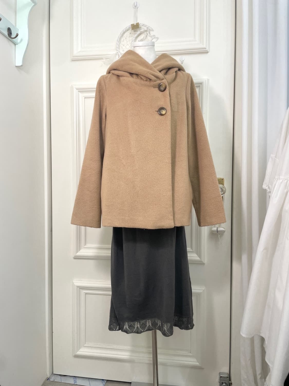 beige two-button hoodie basic coat 상품이미지2