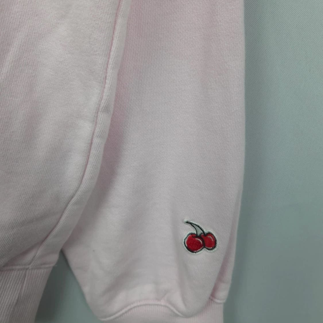 프리(~XL) 키르시 빅 체리로고 맨투맨 핑크 상품이미지3