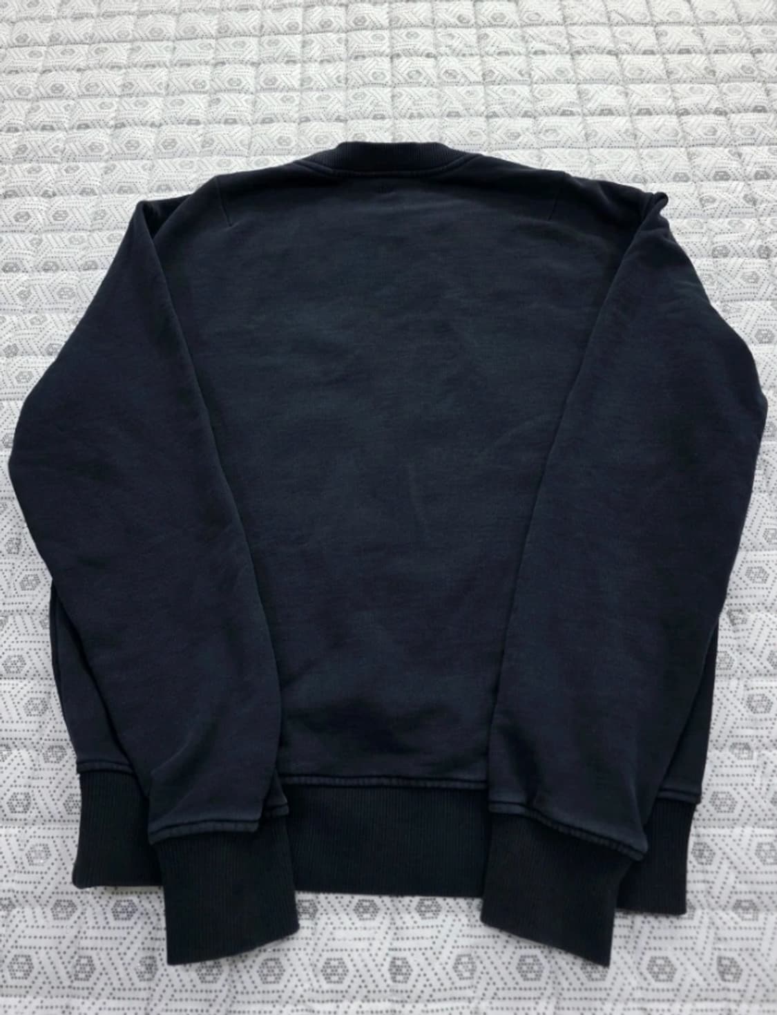 아미 AMI 블랙 하트 로고 맨투맨 95 상품이미지2