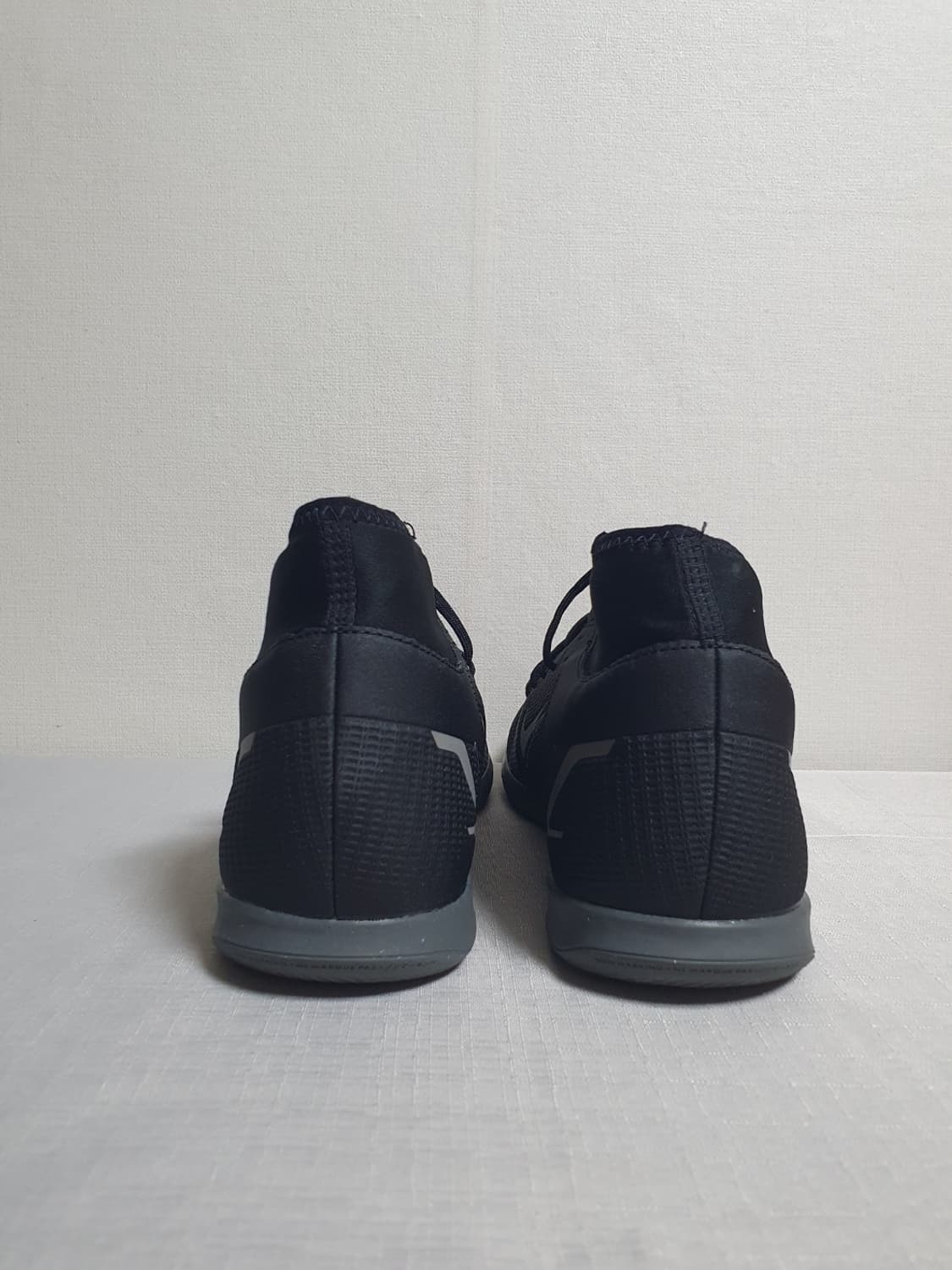 택포가 285mm 나이키 머큐리얼 슈퍼플라이8 클럽IC 인도어 상품이미지3