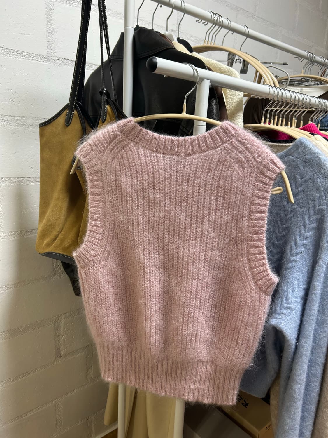 COS(코스) 모헤어 니트 베스트 베이비핑크 XS 상품이미지3