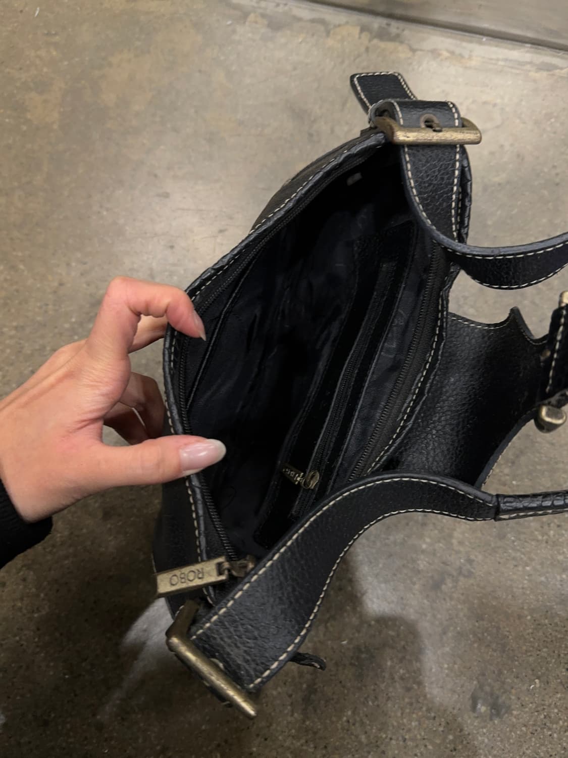 Black leather soulder bag 상품이미지4