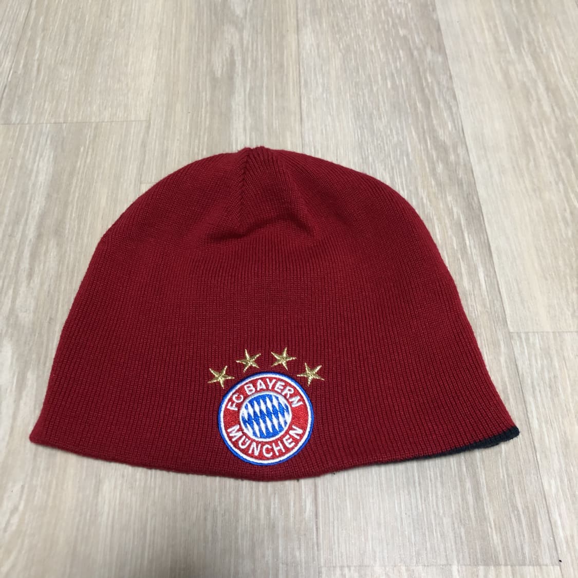 (OS) FC 바이에른 뮌헨 오피셜 리버시블 노 커프 숏 비니 네이비 상품이미지5