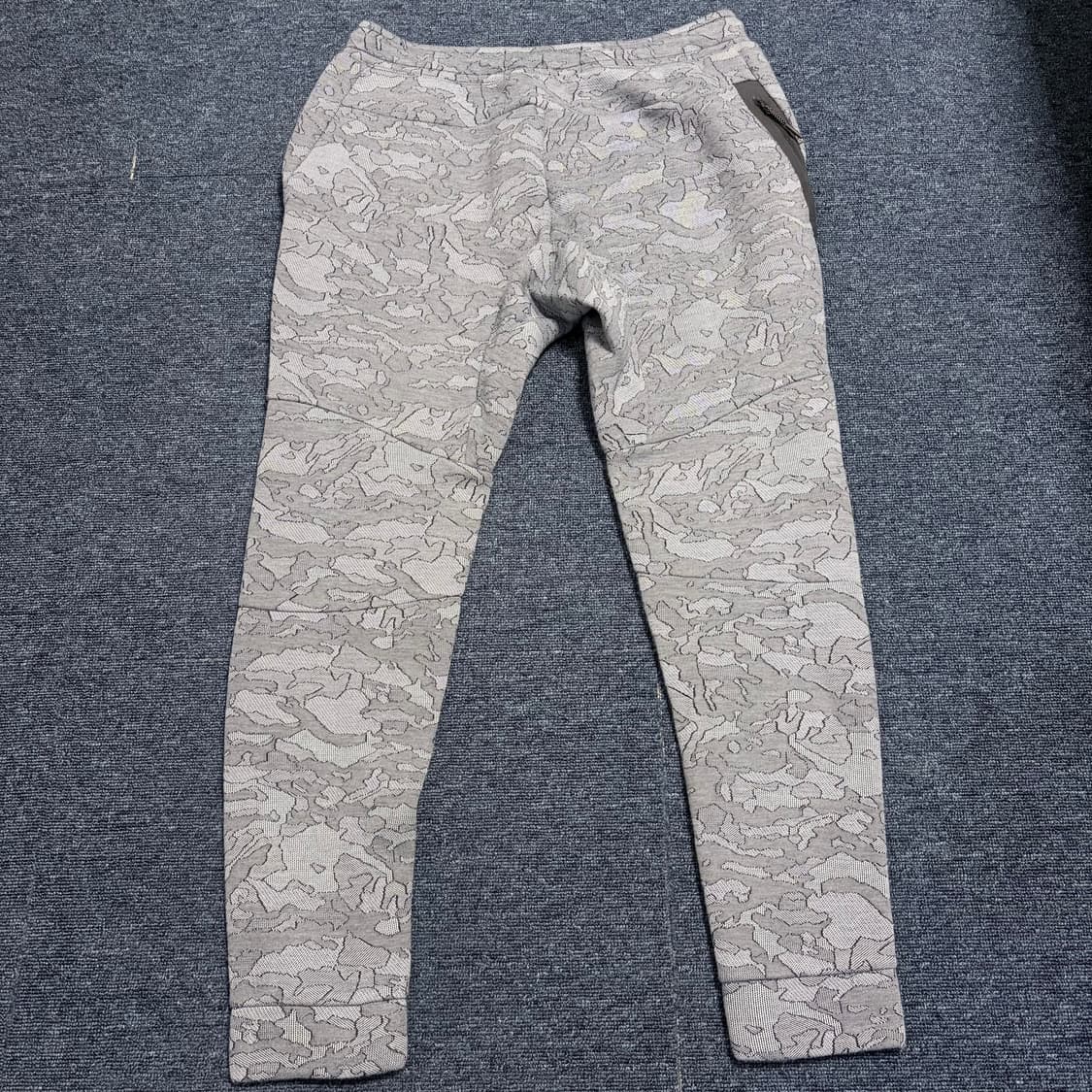 나이키 테크 플리스 조거팬츠 상품이미지5