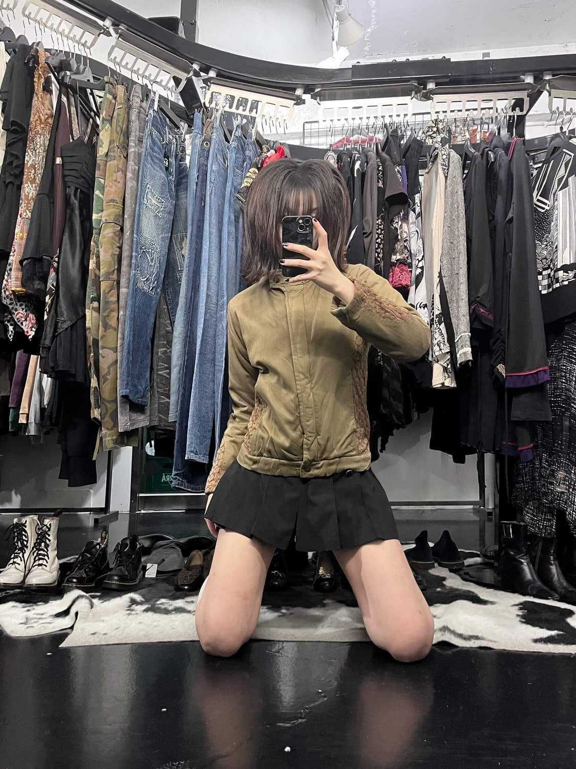 자수 패턴 브라운 크롭 자켓 상품이미지1